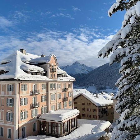 Hotel Engiadina Zuoz Luaran gambar