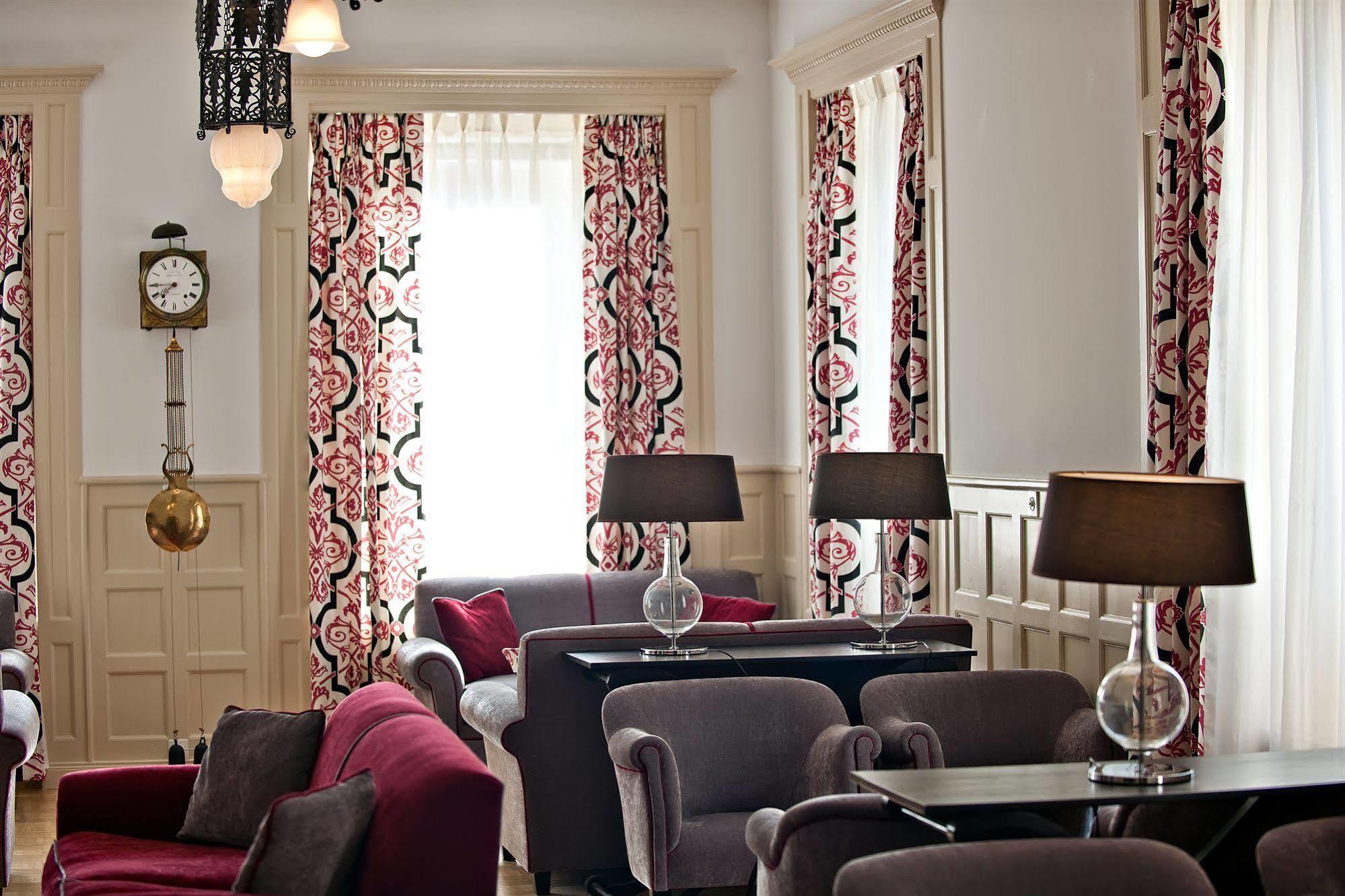 Hotel Engiadina Zuoz Luaran gambar